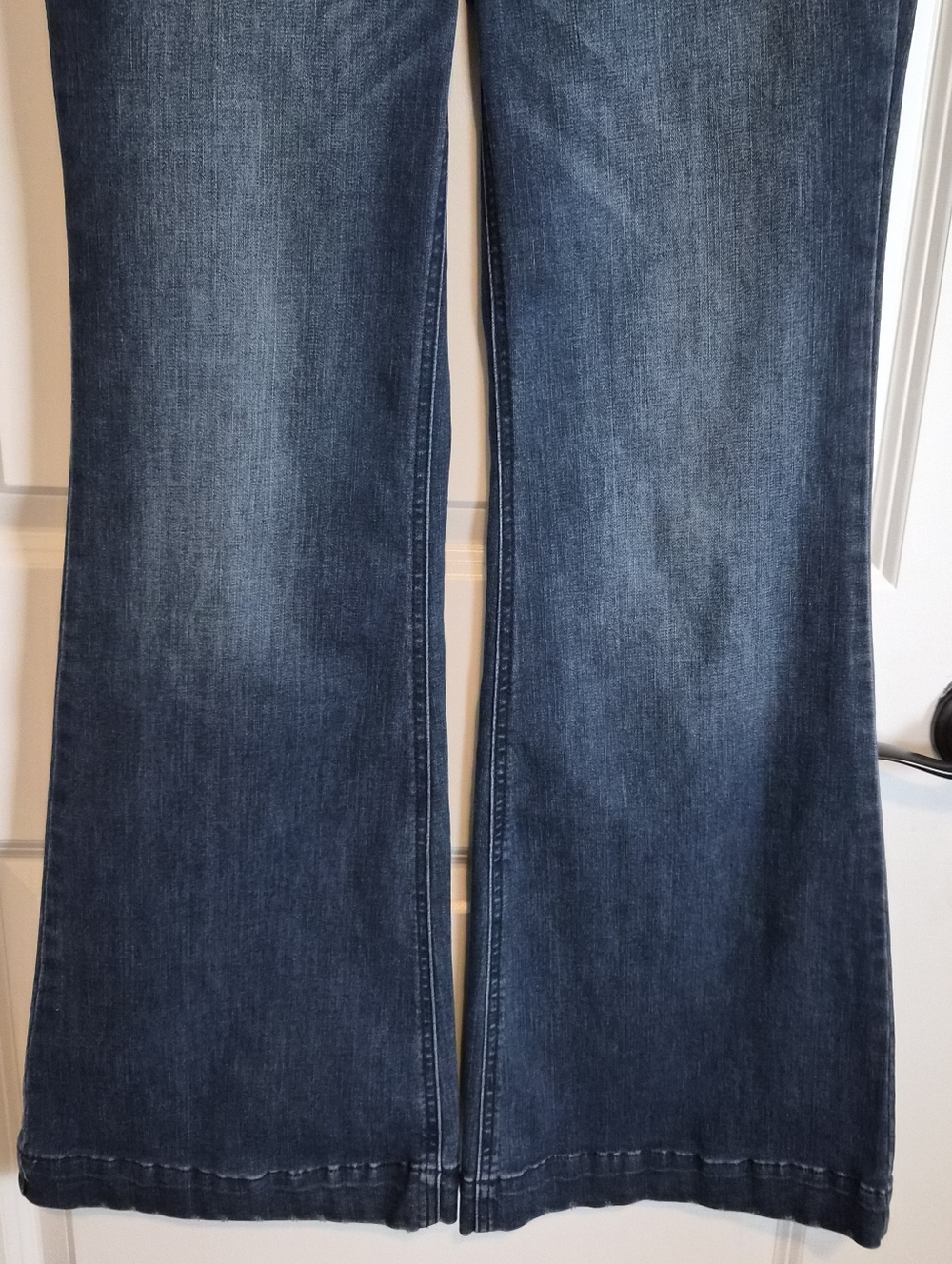 NWOT Democracy Dark Blue Flare Jeans Women's Size 4 - Picture 3 of 8
